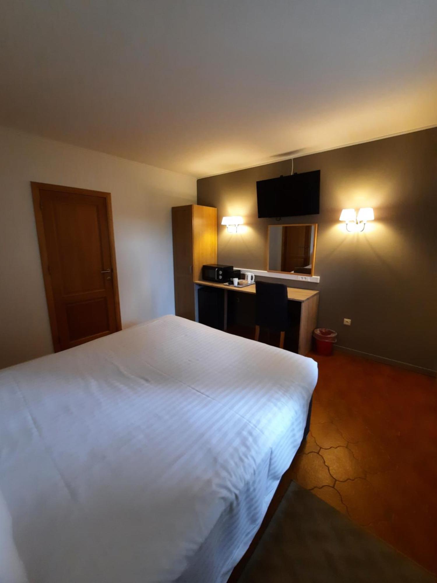 Guesthouse Les Tilleuls Fleurus Exterior foto