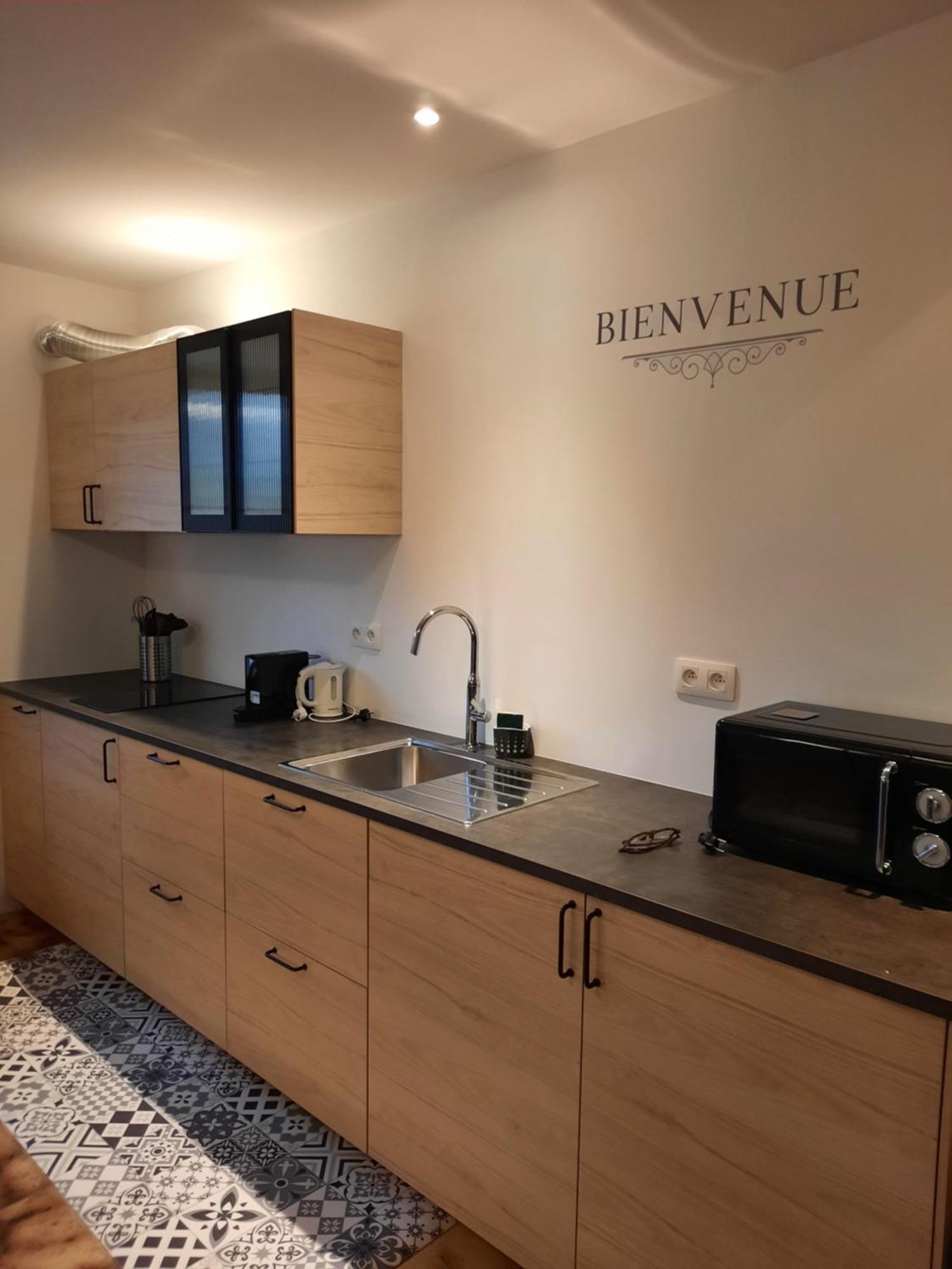 Guesthouse Les Tilleuls Fleurus Exterior foto